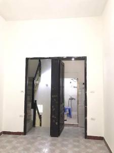 Bán nhà: Cổ Linh, vỉa hè ô tô tránh, dt 115m, giá 3.4 tỷ
